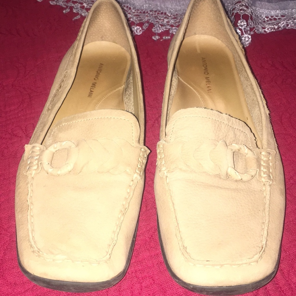 Antonio Melani super comfy flats.